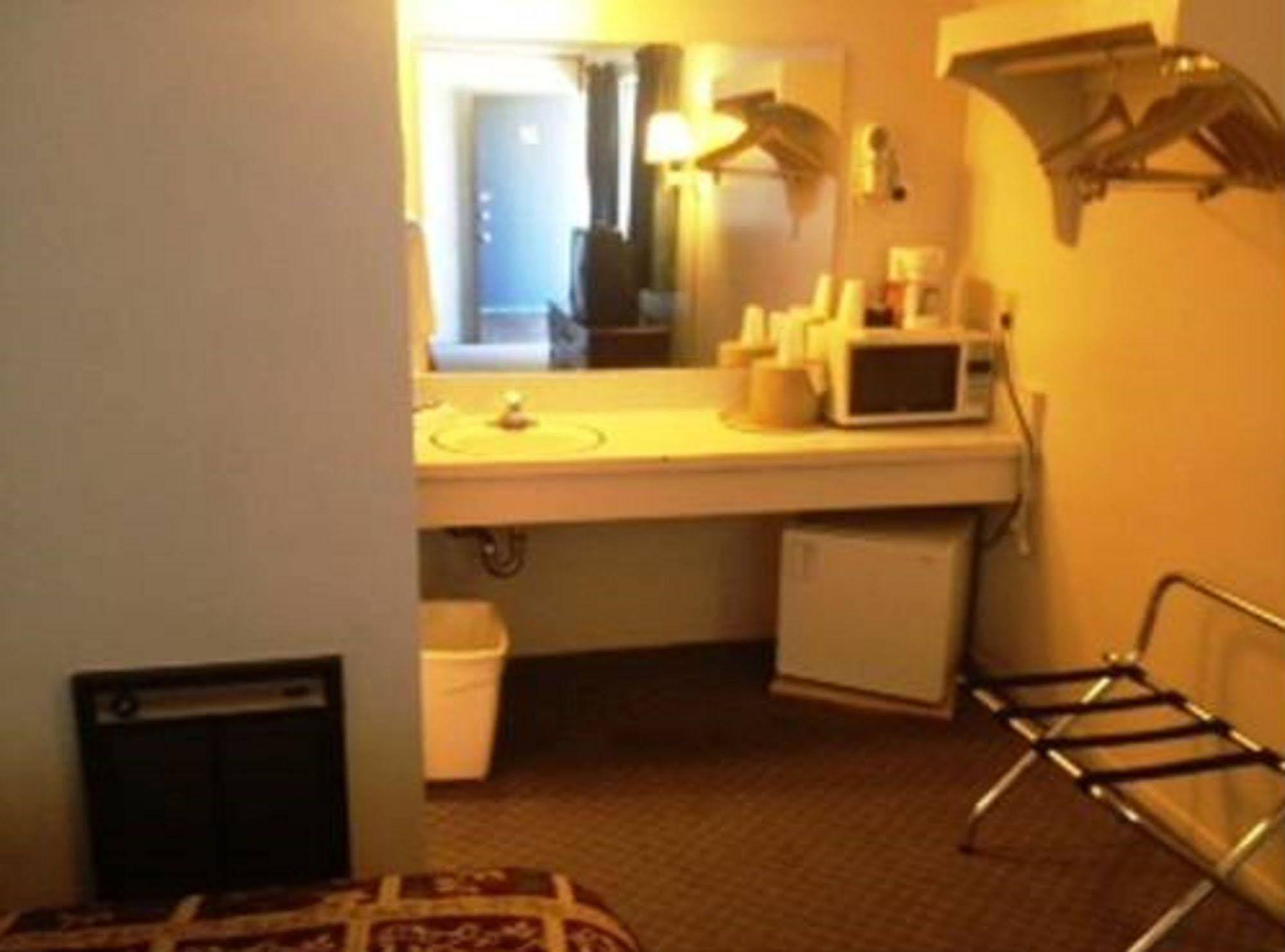 Thunderbird Motel บิชอป ภายนอก รูปภาพ